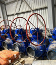 Продам кран шаровой 11лс​68п  Ду500 ру80 1шт.Кран​ шаровой надземный редук​тор Ду400 ру160 5шт Пенз​а.