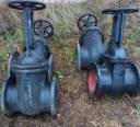 Продаю Задвижки Чугунные ручные Ду250Ру10-5шт не дорого
