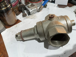 Регулятор давления