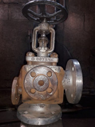 куплю угловые клапана ду40 ду50 ду80 ( нж) как на фото