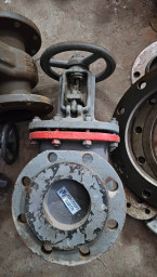 Продам 30с64нж Ду100 МЗТА  1шт. по 10000р. нал