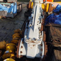 Продам 30с41нж ду250*16 с коф гусар. 6шт