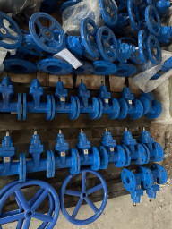 Продам Не Дорого Задвижки с Обрезиновым клином фирмы EAC Ду 50 Ду 65 Ду 80 Ду 100 Ду 150 Ду 200и д,р