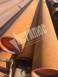 В продаже бесшовная труба лежалая: 325х12