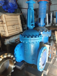 Предлагаю из наличия задвижки   30НЖ915НЖ  ду 400 ру40 -2шт