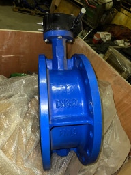 Затвор фланцевый с редуктором чугун Ду 350 Ру 10  L=190мм, 9 штук.