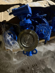 Продаю затворы  дисковый метал ду150