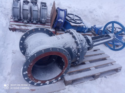 Продаю Задвижки