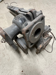 Клапан однорычажный 17ч18бр ду40 2шт.