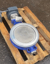 Затворы стальные, нержавеющие Ру25