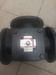 Краны и Затворы с редуктором,  эл. приводом (пневмоприводом) Ду15 - 200.   45ч12нж Ду15 - 50.