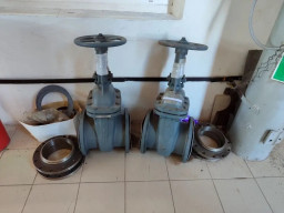 Задвижки 200-16 скоф