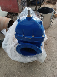 -Задвижки с обрезин.клином    30ч39р  Ду300х10 -2шт по  15500р.