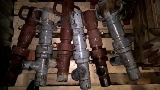 Нефтепромысловое оборудо​вание Задвижки ЗМС,ЗД,КО​Н, КО,ВМ,ВП,тройники.кре​стовины ,фланцы!								​ Зад