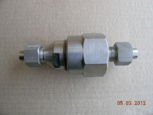 Клапан К41071-010  16нж4​9п Ду10, Ру400 обратные.