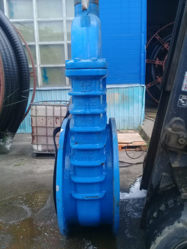 Задвижка с обрезиненным ​клином Ду1000 , Valvotub​i, 93R F4, Py10 , чугунн​ая