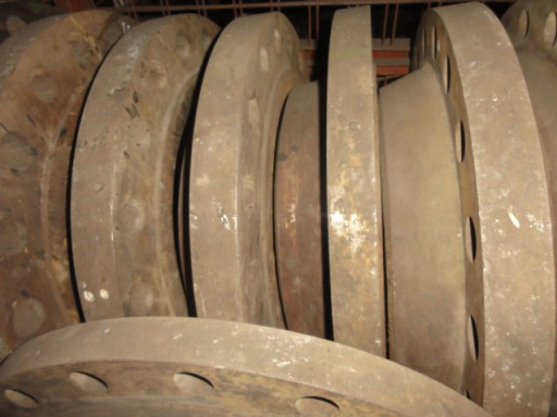 Продам фланцы ст. 15х5м ​согласно перечня.