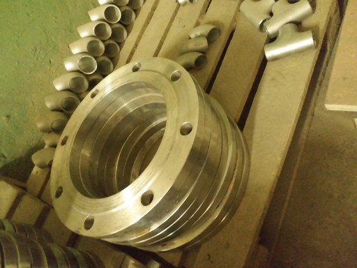 Фланцы плоские сталь 12х​18н10т! Отводы тройники ​и переходы!!!!