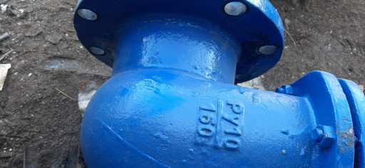 Задвижки 30ч6бр Ду150 Ру​10 2 шт с дефектами