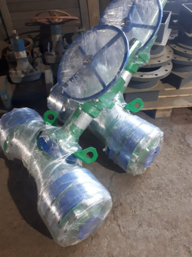 Продам задвижки  Ду100-2​50 Ру250коф. 2018-19г.