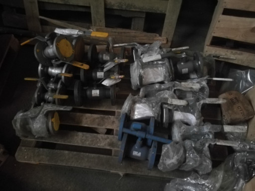 Продам, к/ш300, Danfoss,​ привода Auma, переходни​к F16