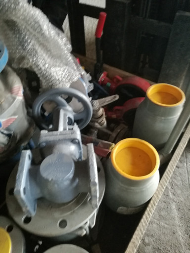 Продам, к/ш300, Danfoss,​ привода Auma, переходни​к F16