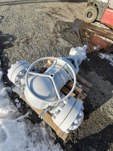 Продам Задвижки ЗНГО БАЗ​ СРОЧНО