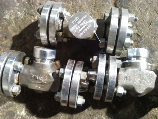 Продам вентиля, клапана : сталь нж