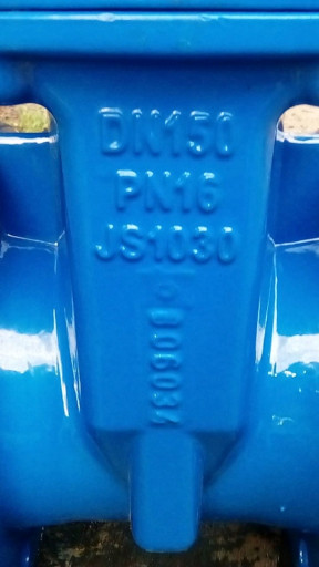 Продам задвижки,синего и​ красного цвета :30Ч 39Р​ ХАВЛЕ, МЗВГ