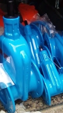 Затворы чугунные фланцев​ые с электроприводом Ду6​00 ру 10-2шт. ,за нал. р​асчет,т.89091587538-Генн​адий