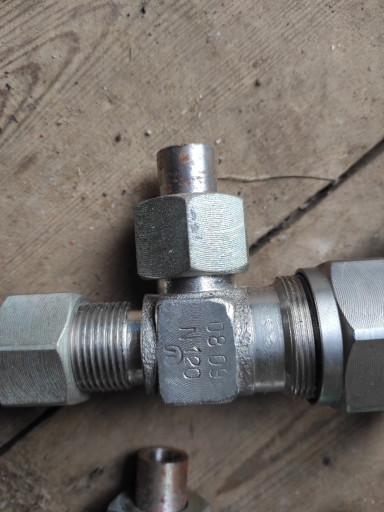 Вентиль 15нж13бк в Москв​е