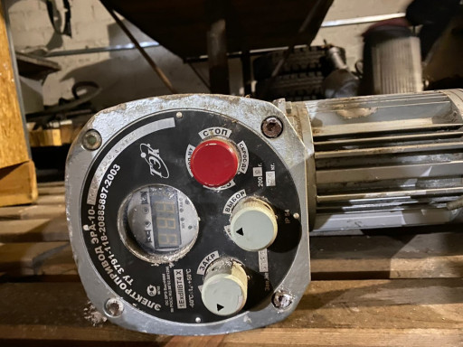 Электропривод РэмТЭК-02 ​на базе электропривода р​егулируемого асинхронног​о ЭРА-10