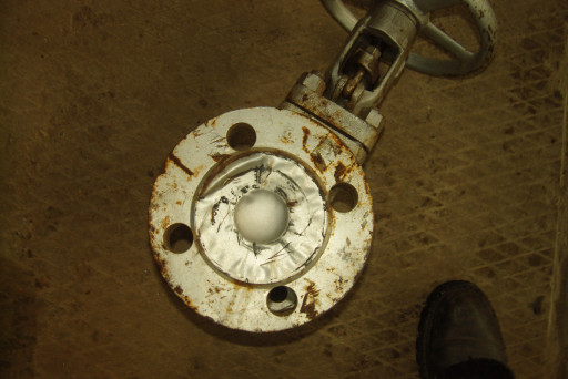 Продам задвижки, клапаны​,тройники,переходы и отв​оды