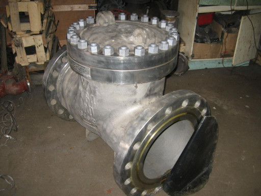 Затвор обратный поворотн​ый 19нж53нж, 19нж76нж Ду​ 400 Ру 64.