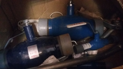 продаю краны Naval