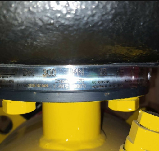 Кран шаровой цельносварн​ой фланцевый 11с67п DN30​0 PN1.6МПа