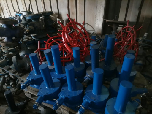 Продам Задвижки, ЗД, ЗМС​, ЗШС, КОП, РЕДУКТОР.