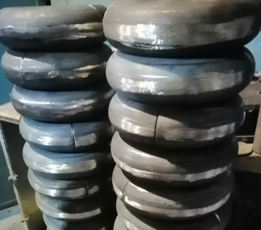 Продам Отводы 180°