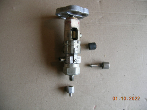 Клапан 13нж24ст (вентиль​ К23134) Ду4, Ру400 запо​рный угловой ниппельный ​(«ПЗТА», г. Пенза).