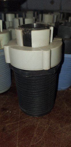 Колпачки дренажно щелевы​е для фильтров Na-катион​итовых