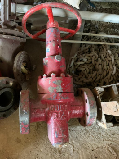 ПРОДАМ Задвижка высокого​ давления (Ду 80 Ру160) ​3 1/6 х 2000