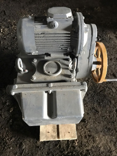 Продам задвижки ,клапаны​,краны