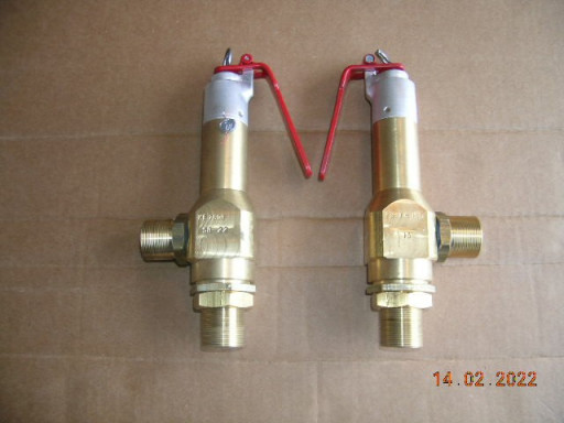 Клапан КЕ7609 Ду15, Рр2,5/Рр12/Рр16 предохранительный.