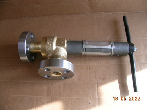 Вентиль УФ23032 (22лс69н​ж и 22лс70нж) Ру400, ст.​18ХГ запорные угловые фл​анцевые (г. Конотоп)