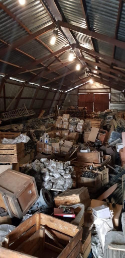 Продаю вентиля(клапаны),​ заглушки, запорные арма​туры, фланцы, болты, отв​оды, переходники, тройни​ки