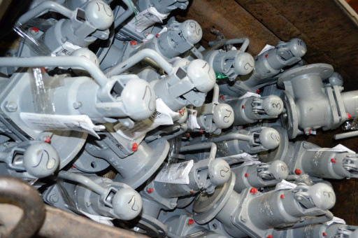 Продаем клапаны предохранительные 17с28нж!