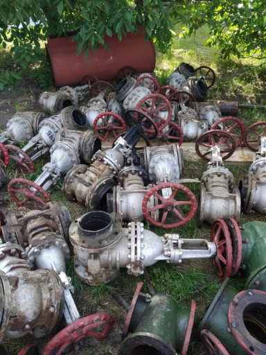 Продам ЗАДВИЖКИ (стальны​е, чугунные) ОПТОМ.