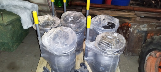 Продам задвижки д\у  600​, 500, 400, 300, 250, 15​0, 100, тройники, шаровы​е краны.