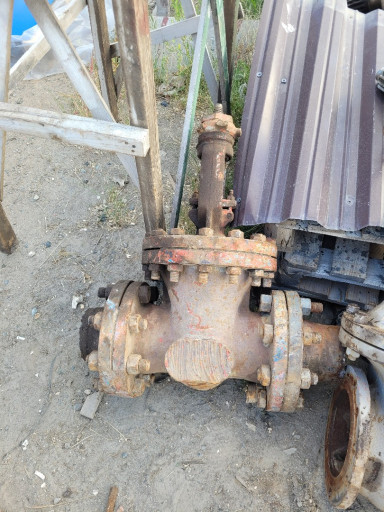 Продам задвижки б/у Ду 2​00/16 . Ду 150/40 .Ду100​/40  не дороого