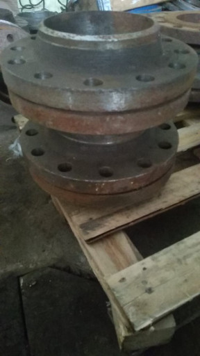 Продам фланцы